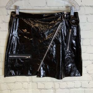 Pretty Little Thing Wet Look Vinyl Vegan Mini Skirt Size 8